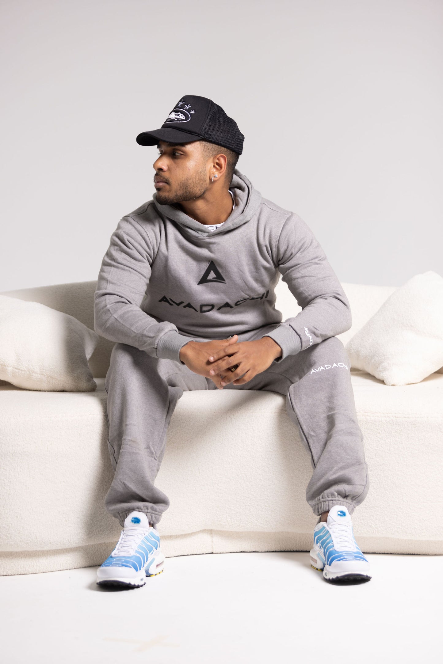 Grey Avadachi Jumper