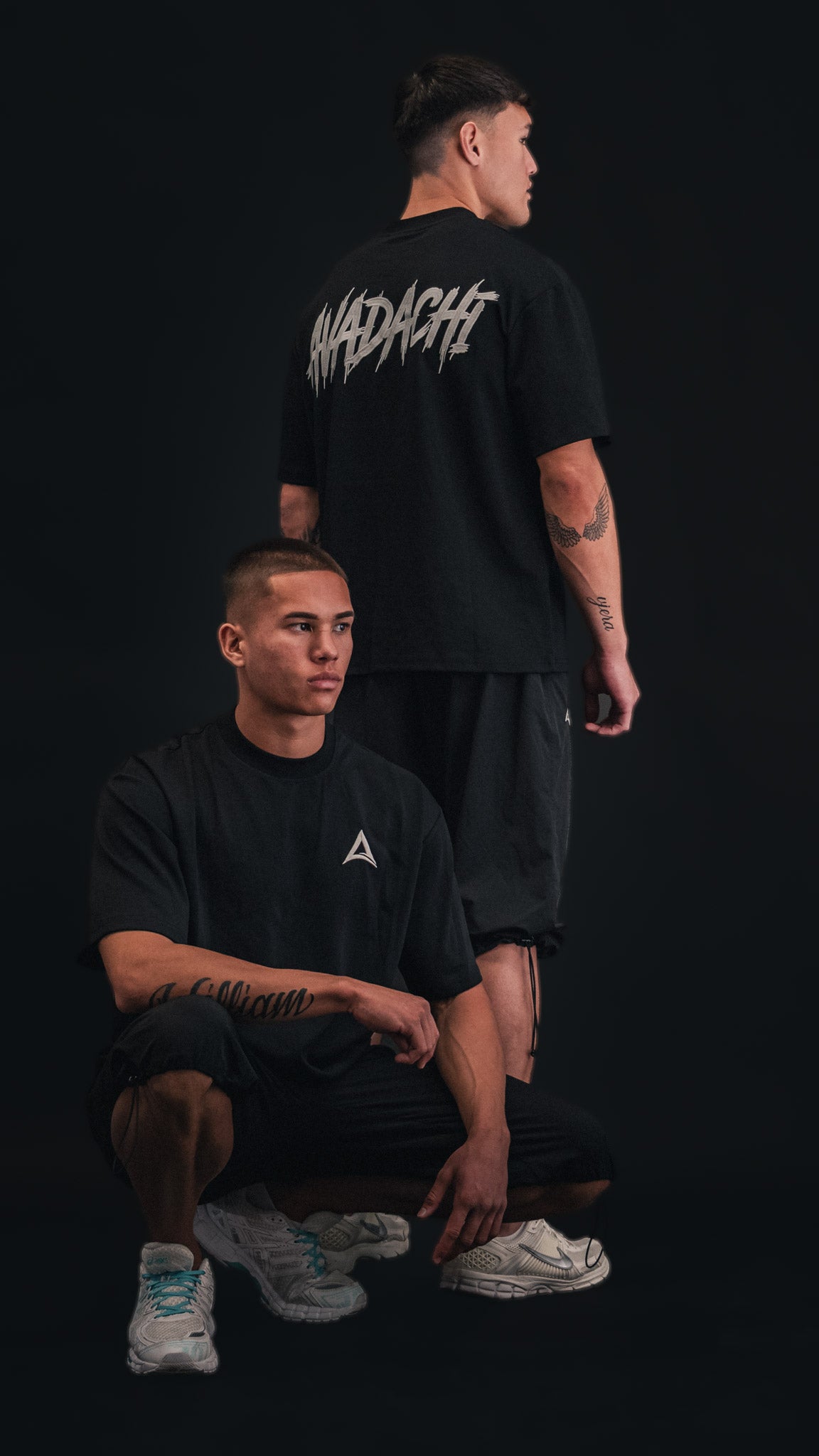 AVADACHI Graffiti Logo Oversized T-Shirt — photo 5